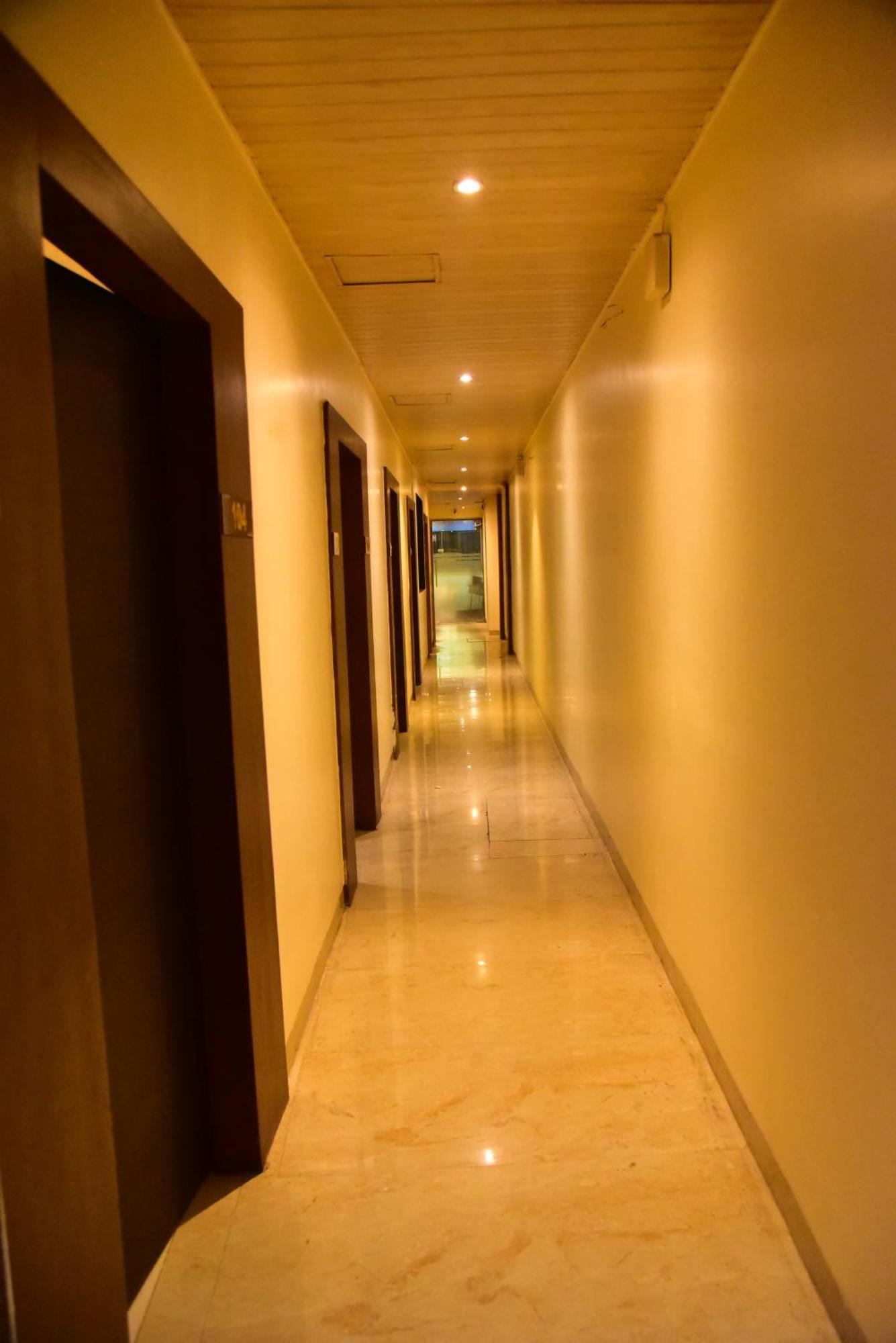 Hotel Embassy Suites Mumbai Exterior photo